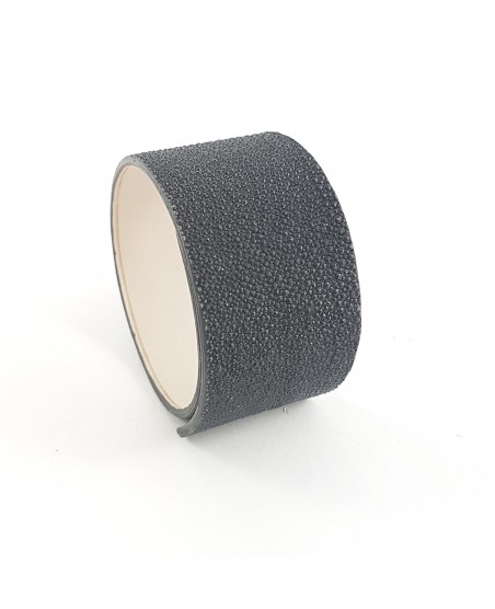 Bracelet manchette galuchat noir Bracelet manchette galuchat noir