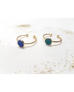 Bague plaquée or et incrustation bleue