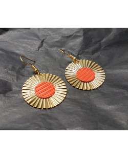 boucles d'oreille plaquée or avec ornement lézard orange