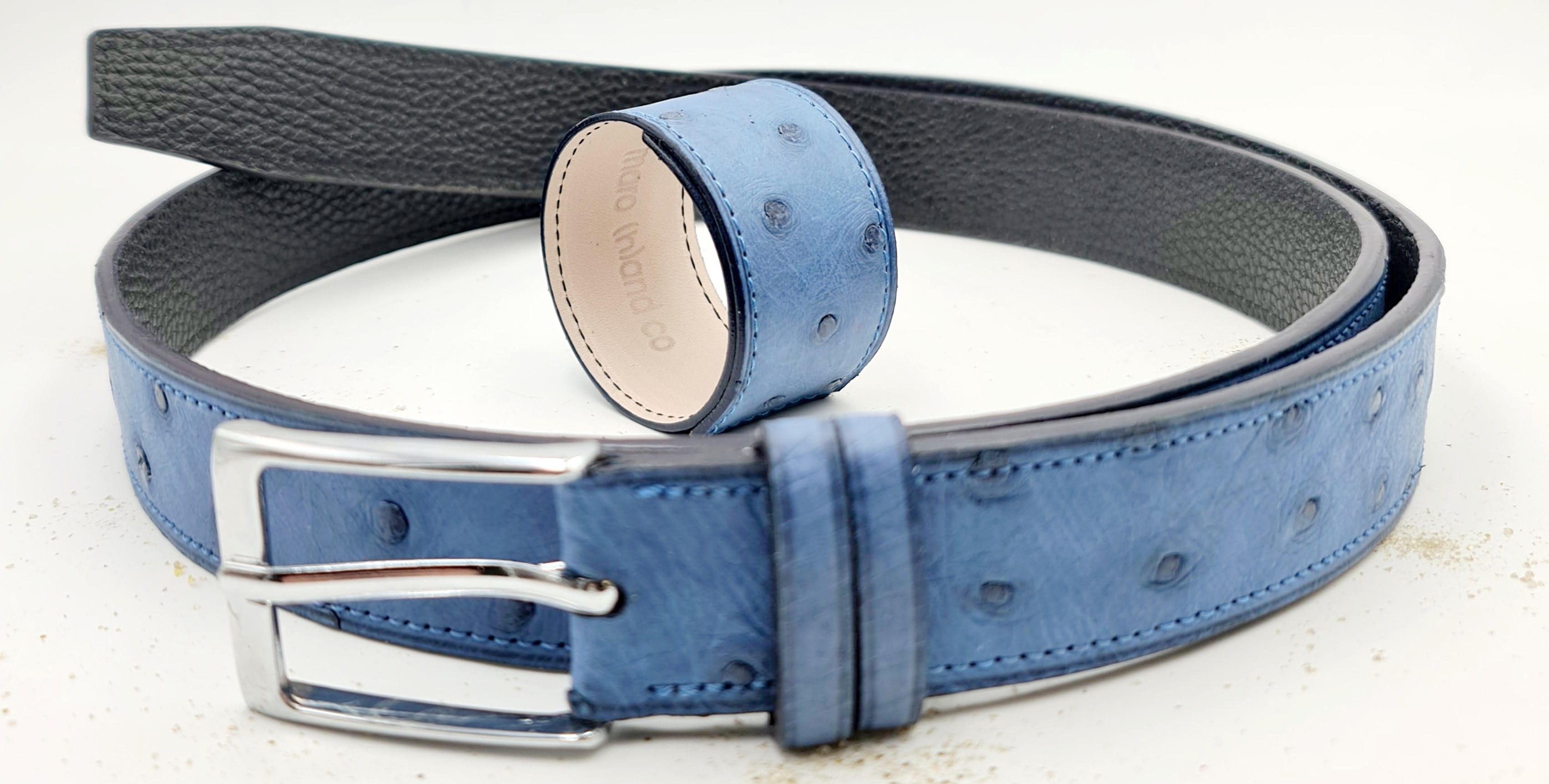 ceinture et bracelet en autruche bleu